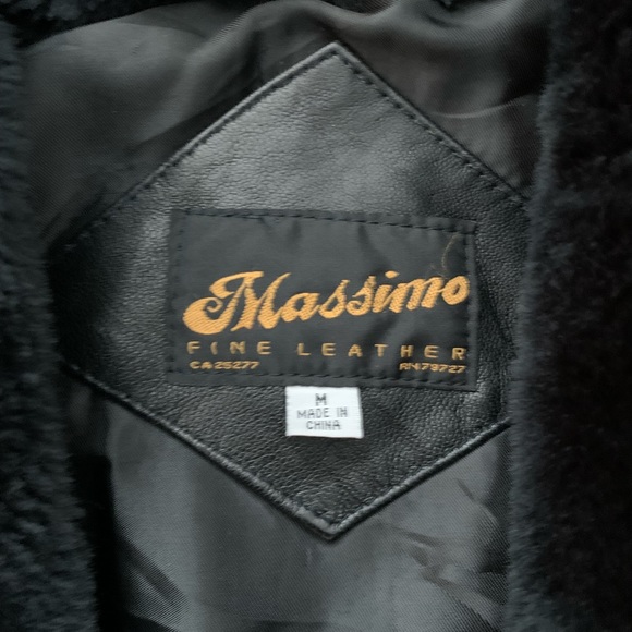 RARE Vintage leather Fur Coat, super trendy. Gives 90s Runway Model off duty. - Picture 4 of 4